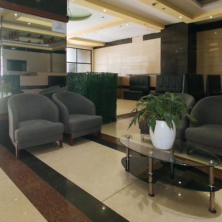 Reddoorz At Winter Hotel Araneta Кесон-Сіті Екстер'єр фото