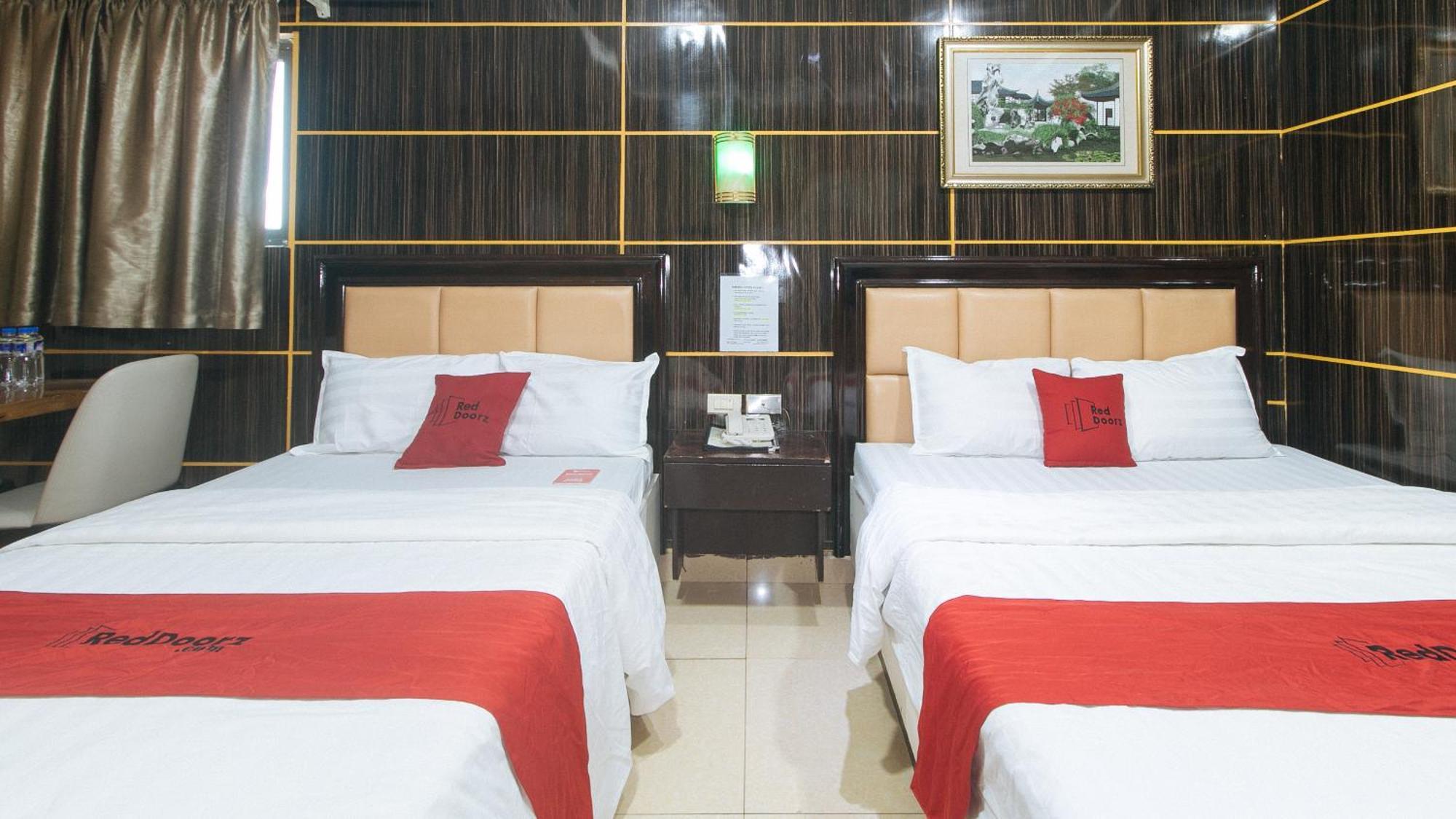Reddoorz At Winter Hotel Araneta Кесон-Сіті Екстер'єр фото
