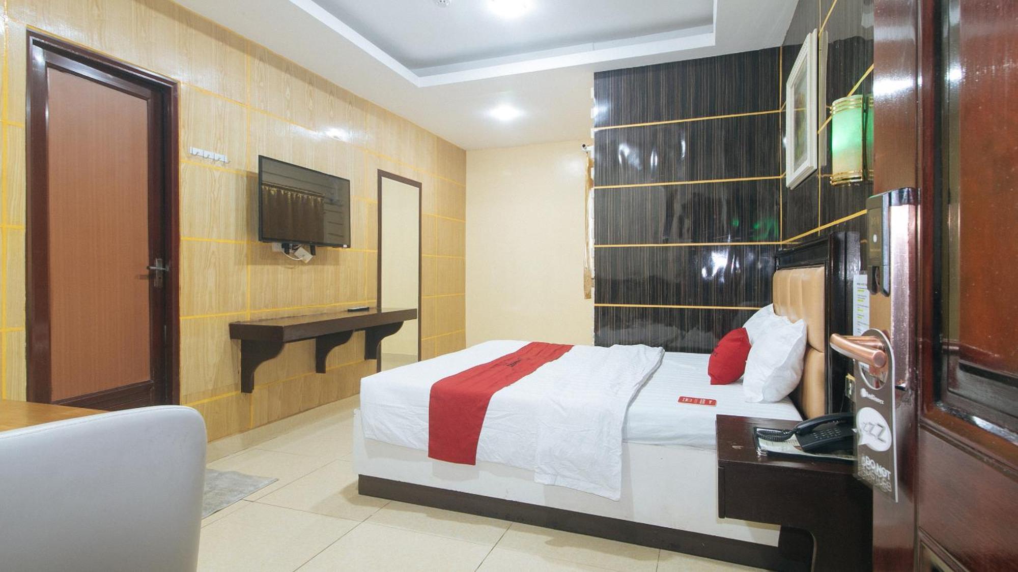 Reddoorz At Winter Hotel Araneta Кесон-Сіті Екстер'єр фото